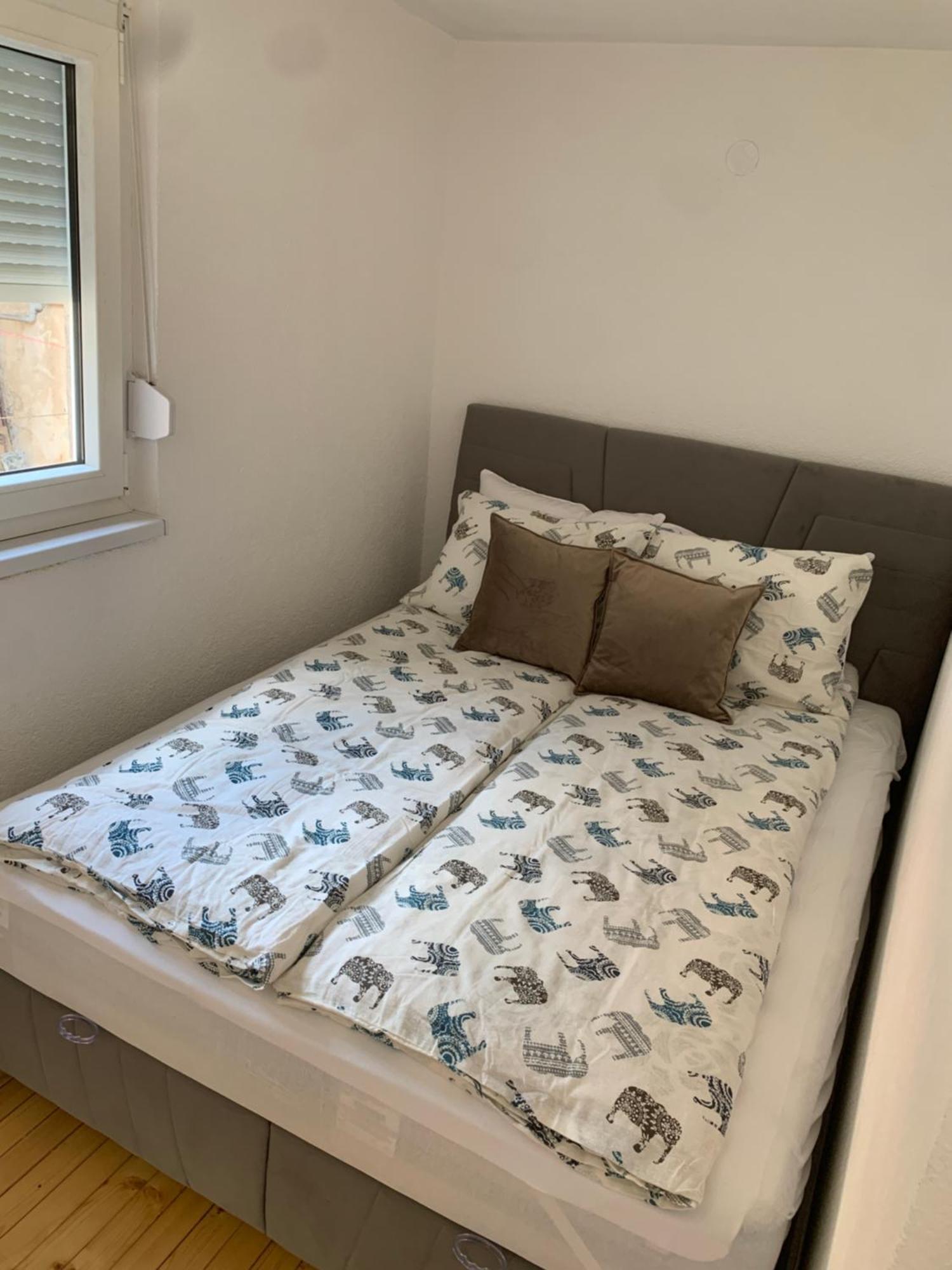 Little Heaven Free Parking Apartment ซาราเยโว ภายนอก รูปภาพ