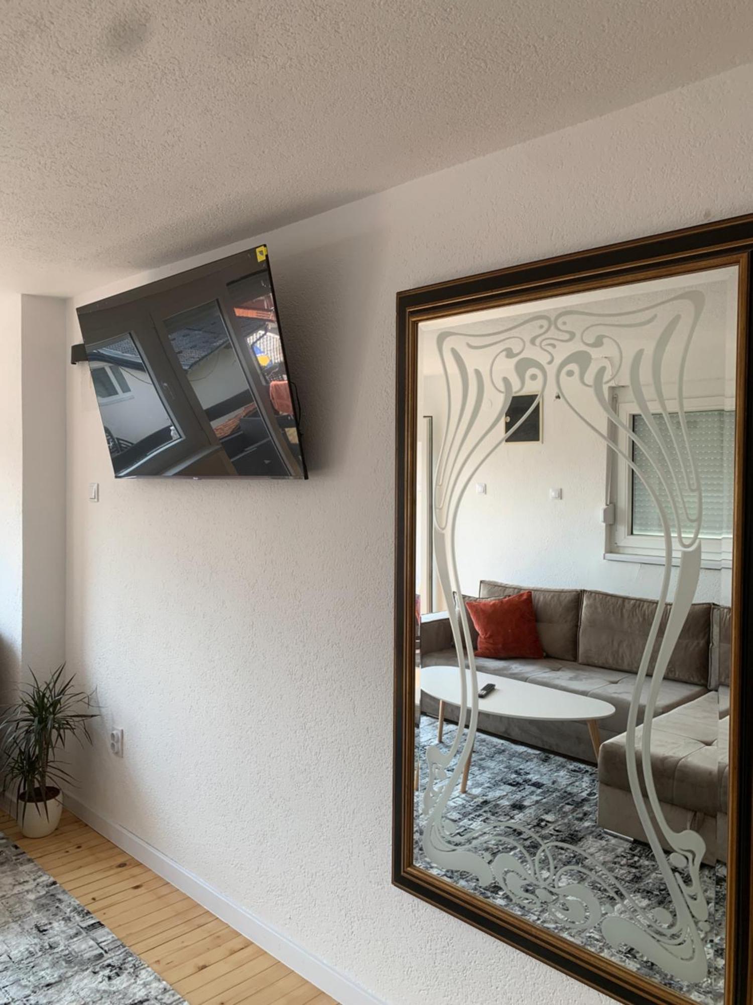 Little Heaven Free Parking Apartment ซาราเยโว ภายนอก รูปภาพ